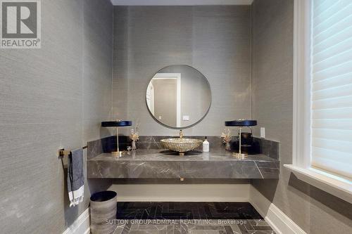 276 Strathallan Wood, Toronto, ON - Indoor Photo Showing Bathroom