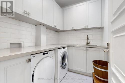 276 Strathallan Wood, Toronto, ON - Indoor Photo Showing Laundry Room