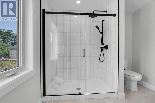 418 Old Wonderland Road, London South (South N), ON 