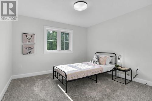 418 Old Wonderland Road, London South (South N), ON 