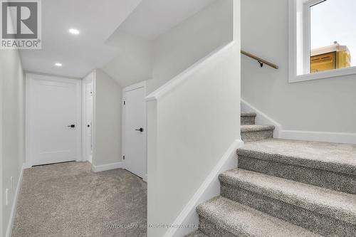 418 Old Wonderland Road, London South (South N), ON 