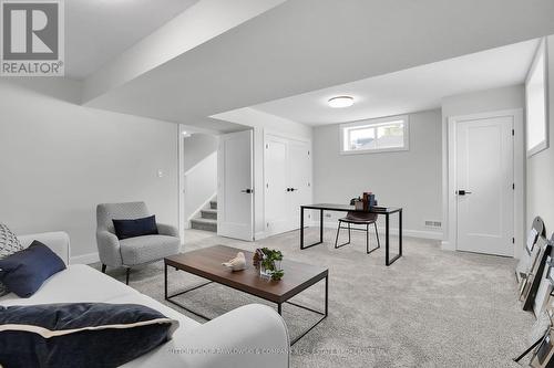 418 Old Wonderland Road, London South (South N), ON 