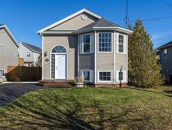 112 Heritage Hills Drive  Eastern Passage, NS B3G 1T4