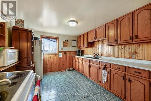 6482 County Road 7 Road, Elizabethtown-Kitley, ON - Indoor Photo Showing Kitchen
