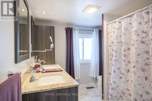 5073 Oak Street, Hamilton Township, ON - Indoor Photo Showing Bathroom