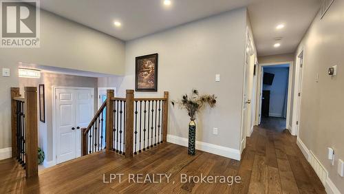 48 Maplehurst Crescent, Barrie, ON - Indoor Photo Showing Other Room