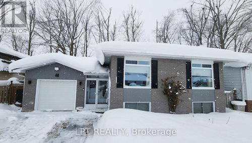48 MAPLEHURST CRESCENT  Barrie, ON L4M 4X2
