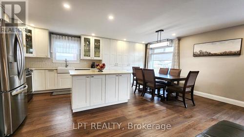 48 Maplehurst Crescent, Barrie, ON - Indoor