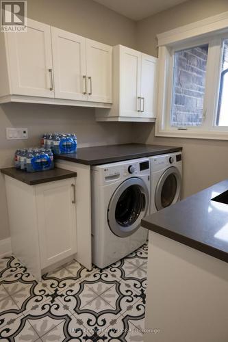 75 Robinson Road, Cambridge, ON - Indoor Photo Showing Laundry Room