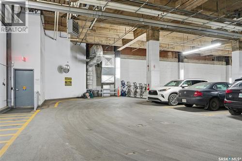 429 120 23Rd Street E, Saskatoon, SK - Indoor Photo Showing Garage