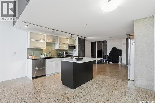 429 120 23Rd Street E, Saskatoon, SK - Indoor Photo Showing Kitchen