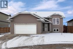 211 McCallum WAY  Saskatoon, SK S7R 0J3