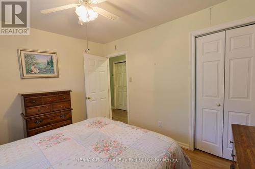 1 Lindale Avenue, Tiny, ON - Indoor Photo Showing Bedroom