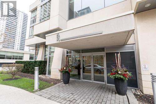 2603 - 500 Sherbourne Street, Toronto, ON - Outdoor