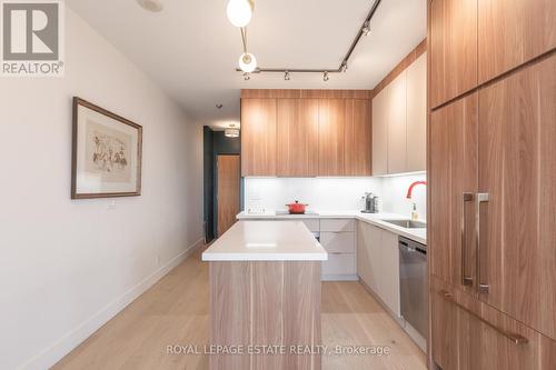 2603 - 500 Sherbourne Street, Toronto, ON - Indoor Photo Showing Kitchen
