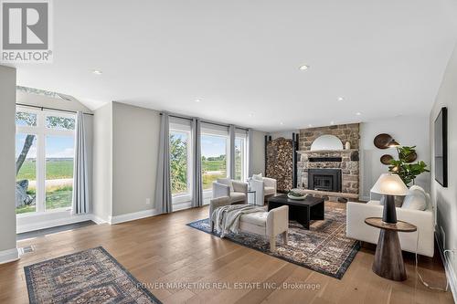 3329 Swale Road, Ottawa, ON - Indoor Photo Showing Living Room With Fireplace