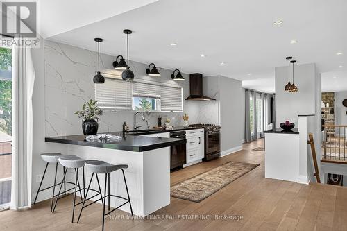 3329 Swale Road, Ottawa, ON - Indoor Photo Showing Kitchen With Upgraded Kitchen