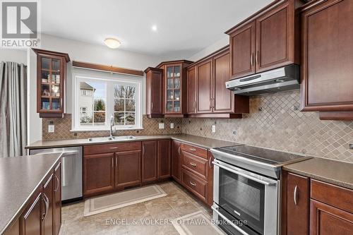 167 Chenoa Way, Ottawa, ON - Indoor Photo Showing Kitchen With Double Sink