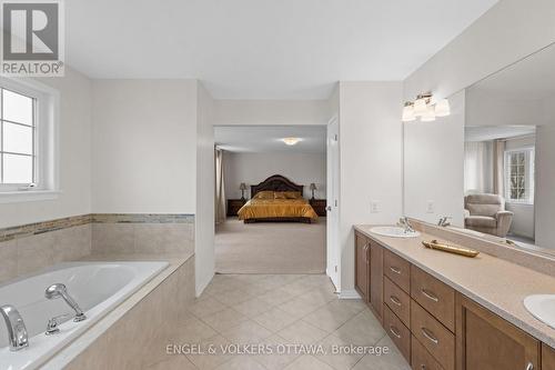167 Chenoa Way, Ottawa, ON - Indoor Photo Showing Bathroom