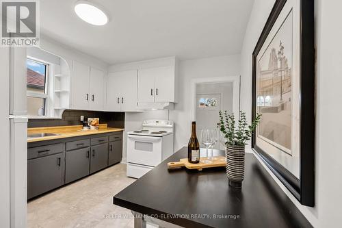 1001 Kipling Avenue, Toronto, ON - Indoor Photo Showing Kitchen