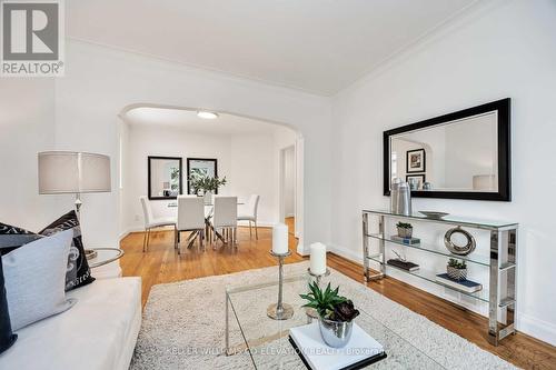 1001 Kipling Avenue, Toronto, ON - Indoor Photo Showing Living Room