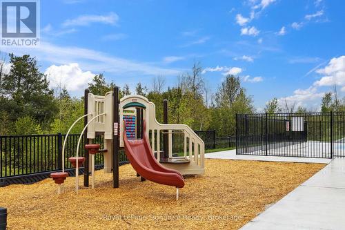 102 - 17 Spooner Crescent, Collingwood, ON - Outdoor