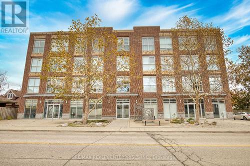 403 - 36 Regina Street N, Waterloo, ON - Outdoor With Facade