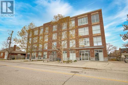 403 - 36 Regina Street N, Waterloo, ON - Outdoor With Facade