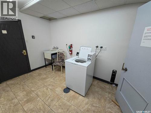 47 42 Spence Street, Regina, SK - Indoor Photo Showing Laundry Room