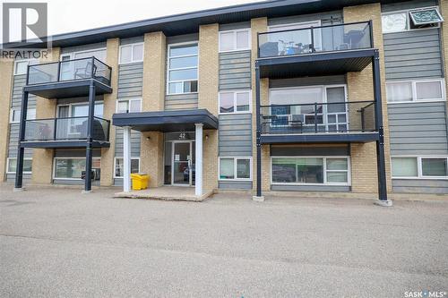 47 42 Spence Street, Regina, SK - Outdoor With Facade
