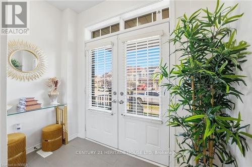 29 Arnold Marshall Boulevard, Haldimand, ON - Indoor Photo Showing Other Room