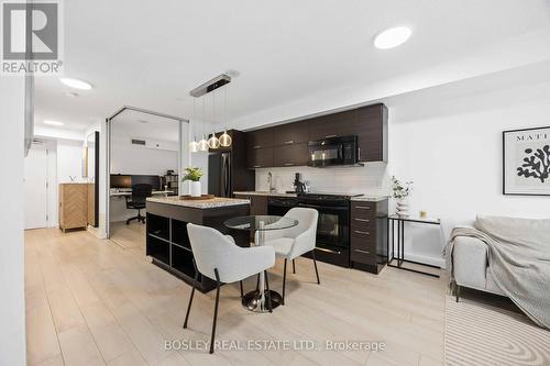 512 - 21 Nelson Street, Toronto, ON - Indoor