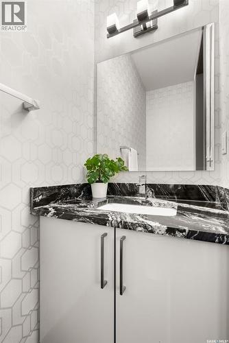 7832 Sagebrush Crescent, Regina, SK - Indoor Photo Showing Kitchen