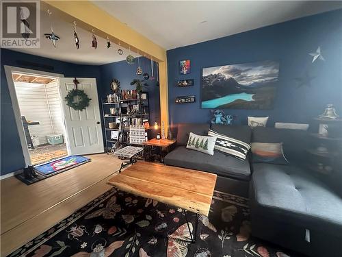 232-234 Nolin Street, Sudbury, ON - Indoor Photo Showing Living Room
