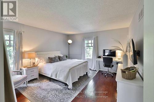 3555 Kingbird Court, Mississauga, ON - Indoor Photo Showing Bedroom