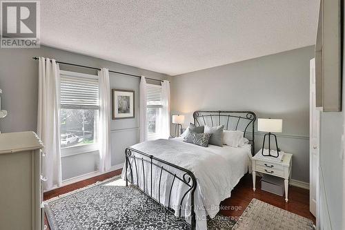 3555 Kingbird Court, Mississauga, ON - Indoor Photo Showing Bedroom