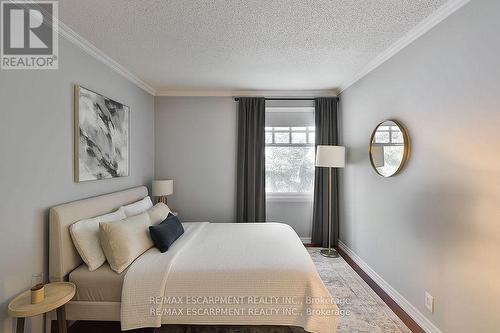 3555 Kingbird Court, Mississauga, ON - Indoor Photo Showing Bedroom