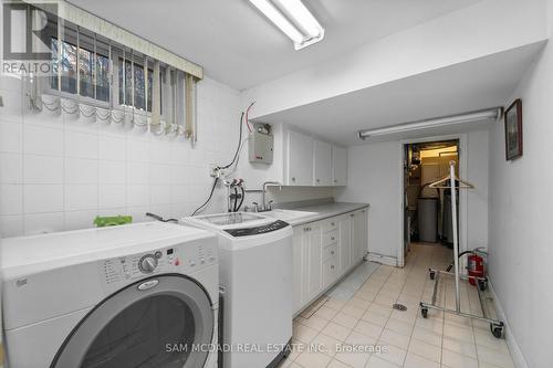22 Richdale Court, Toronto, ON - Indoor Photo Showing Laundry Room