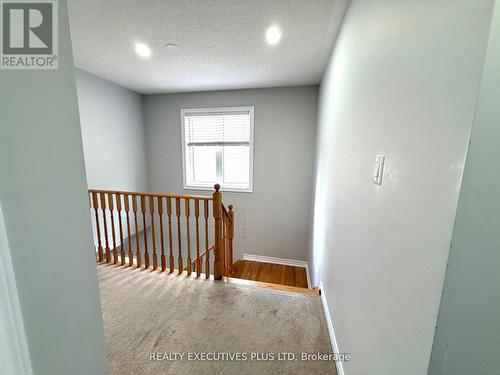 Upper - 88 Banbridge Crescent, Brampton, ON - Indoor Photo Showing Other Room