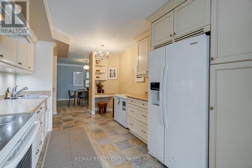 204 - 65 Skymark Drive, Toronto, ON - Indoor Photo Showing Kitchen With Double Sink