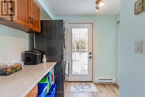 1039 Essonville Line, Highlands East (Monmouth), ON - Indoor Photo Showing Other Room