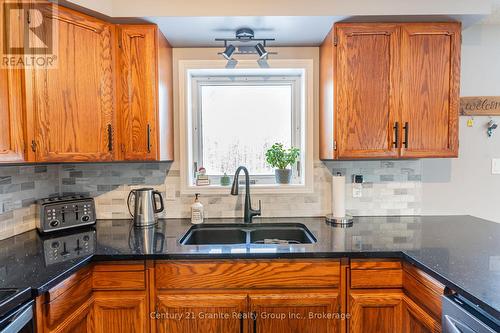 1039 Essonville Line, Highlands East (Monmouth), ON - Indoor Photo Showing Kitchen With Double Sink