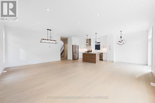 1689 Brayford Avenue, London South (South K), ON - Indoor Photo Showing Kitchen