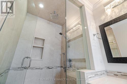 3601 Bala Drive, Mississauga, ON - Indoor Photo Showing Bathroom