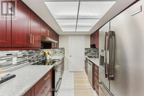 309 - 70 Cumberland Lane, Ajax (South West), ON - Indoor Photo Showing Kitchen With Upgraded Kitchen