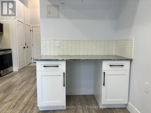 4 - 14 Glendale Drive, Tillsonburg, ON - Indoor Photo Showing Other Room