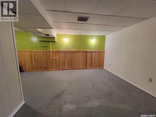 411 1St Street W, Wilkie, SK - Indoor