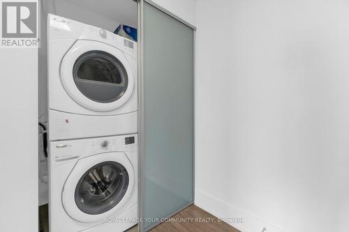 2912 - 300 Front Street, Toronto, ON - Indoor Photo Showing Laundry Room