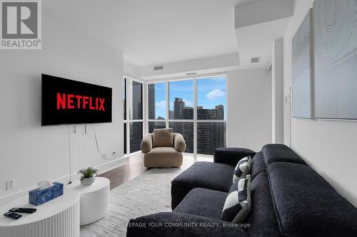 2912 - 300 Front Street, Toronto, ON - Indoor Photo Showing Living Room