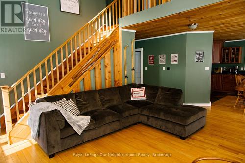 1040 Ski Ridge Trail, Dysart Et Al (Guilford), ON - Indoor